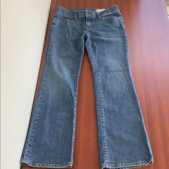 Gap stretch curvy jeans with flapsd - Picture 4 of 10